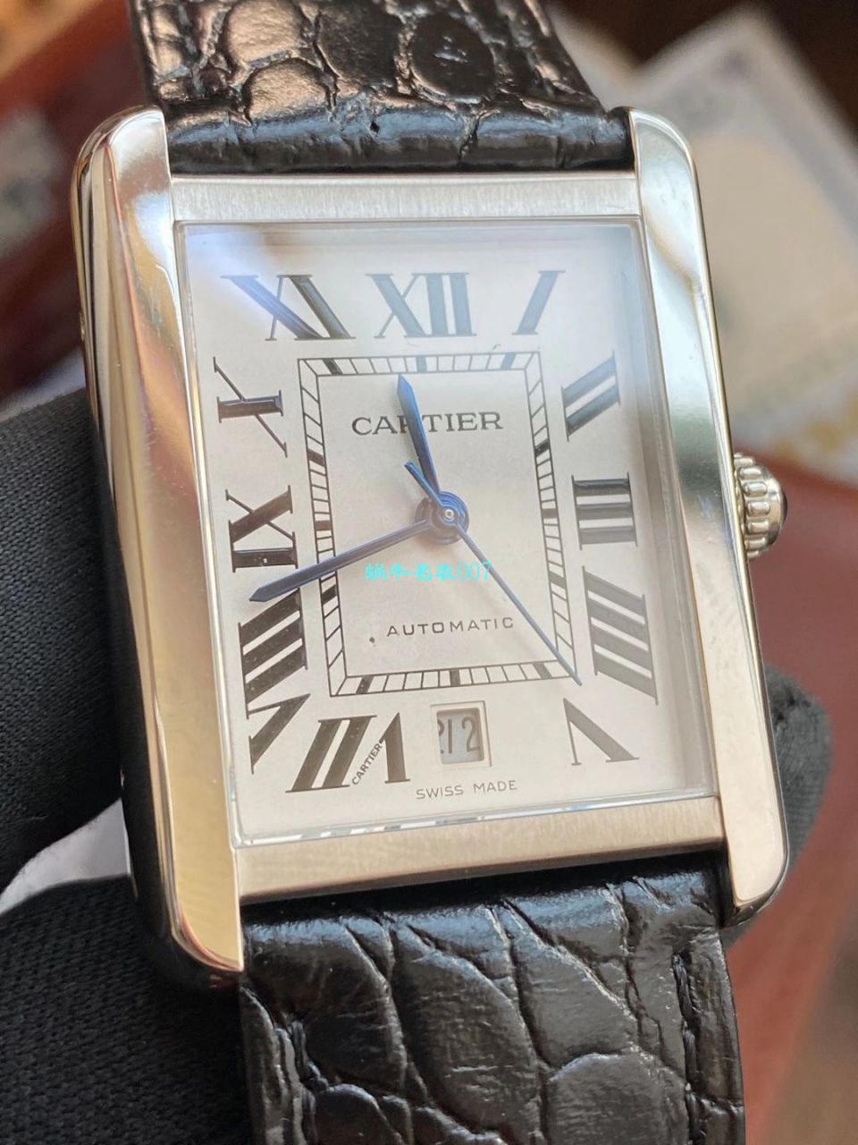 V9 Factory  Cartier  坦克 High quality  Replica Watches W5200027 wrist watches  / K312