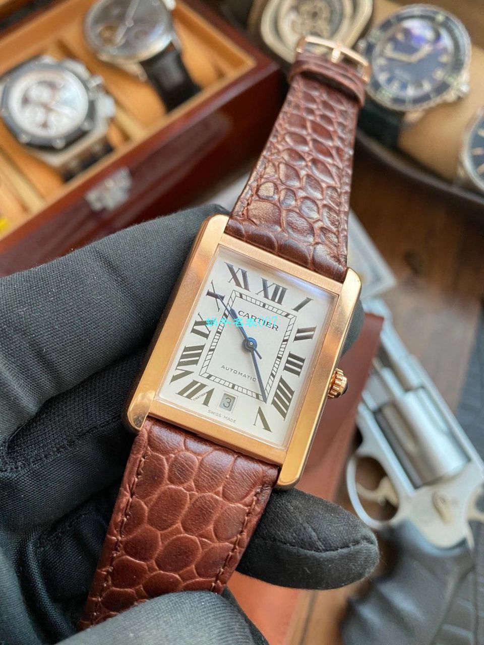 V9 Factory  Cartier  坦克 High quality  Replica Watches W5200027 wrist watches  / K312