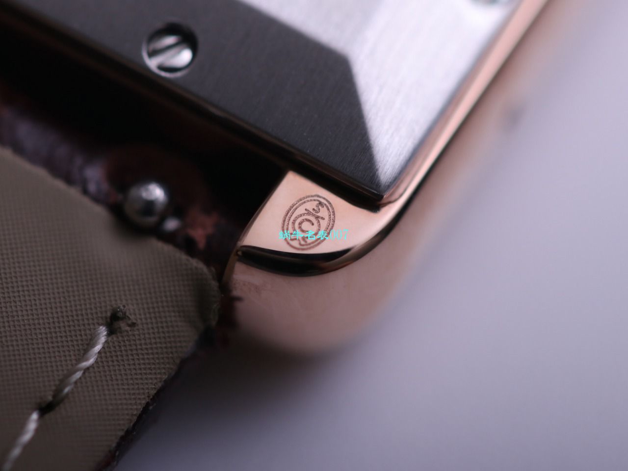 V9 Factory  Cartier  坦克 High quality  Replica Watches W5200027 wrist watches  / K312