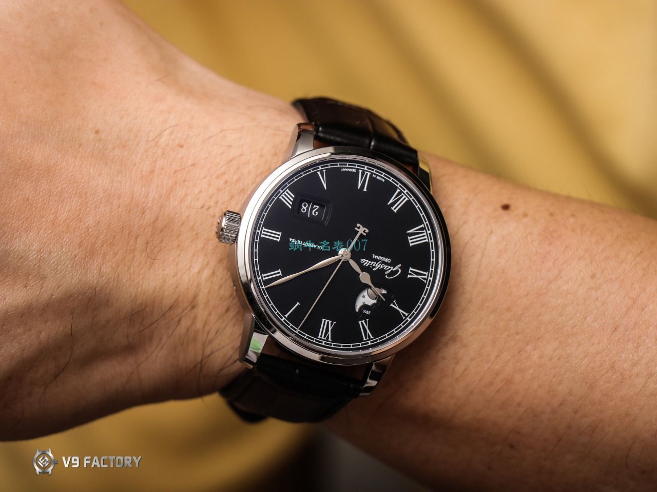 【视频最大的 Replica Watches 网站】V9 Factory glashuette original原创议员月相100-04-05-12-30 wrist watches  / GLA069