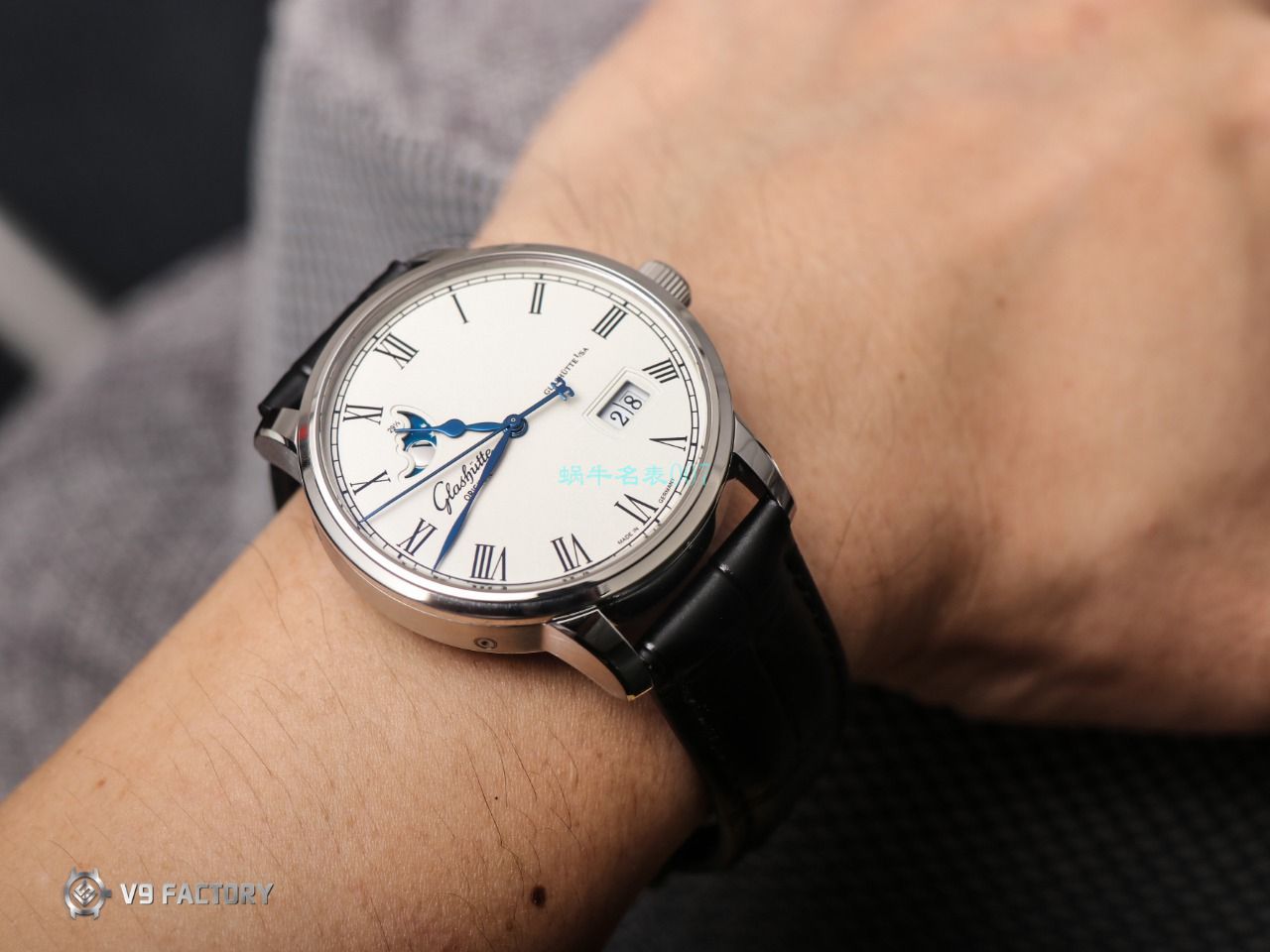 【视频最大的 Replica Watches 网站】V9 Factory glashuette original原创议员月相100-04-05-12-30 wrist watches  / GLA069