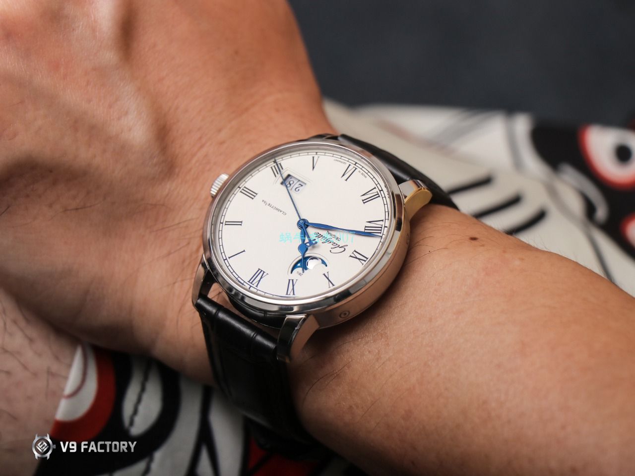 【视频最大的 Replica Watches 网站】V9 Factory glashuette original原创议员月相100-04-05-12-30 wrist watches  / GLA069