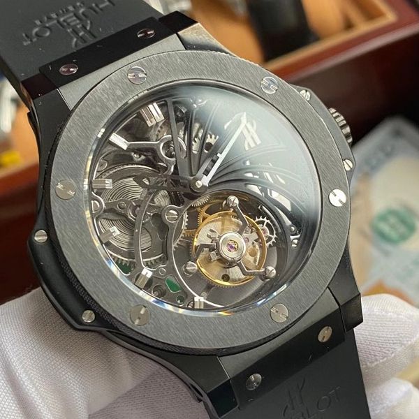 【 Video analysis  top  Replica Watches 最靠谱的商家】 hublot  big bang  Tourbillon 304.TX.1170.LR 不同版本对比视频