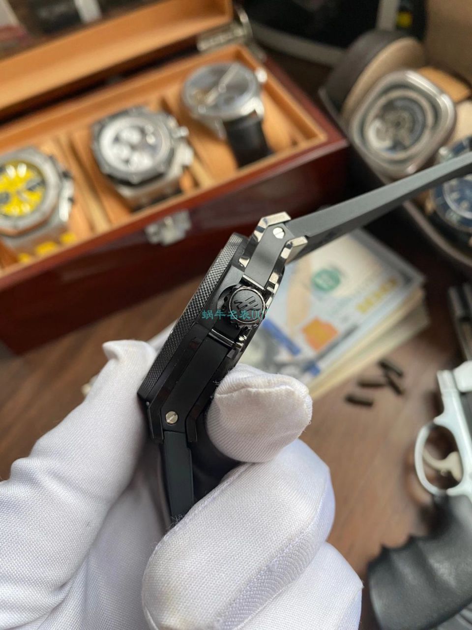 【 Video analysis  top  Replica Watches 最靠谱的商家】 hublot  big bang  Tourbillon 304.TX.1170.LR 不同版本对比视频 / YB112