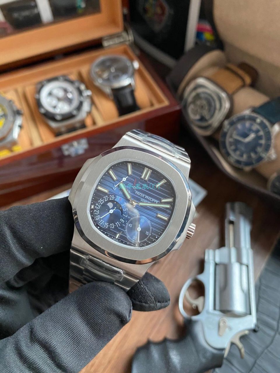 PF Factory  PATEK PHILIPPE  Nautilus 5712/1A-001  Perfect  top   Replica Watches  / BD352