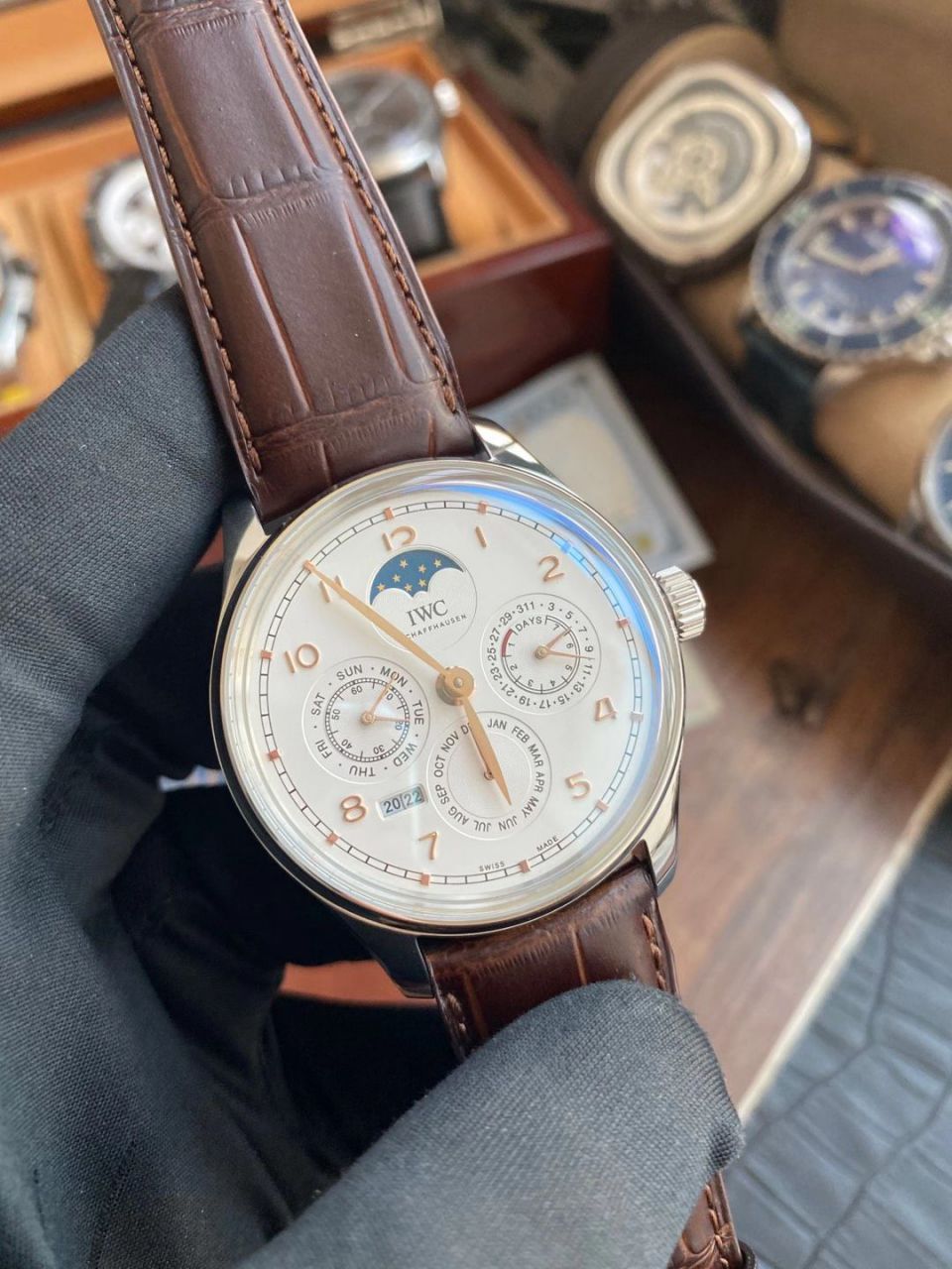V9 Factory 官网 top  Replica  IWC 葡萄牙万年历IW503401，IW502213，IW502305 wrist watches  / WG532