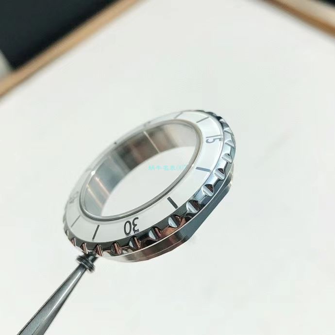 独家原单专柜一致香奈儿经典J12系列女士 wrist watches H5704，H5513钻石款 / X056
