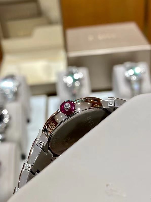 BV Factory  BVLGARI  Perfect  Replica Copy 女士 Watches LVCEA系列102194 LU28WSPGSPG/12 wrist watches  / BG066