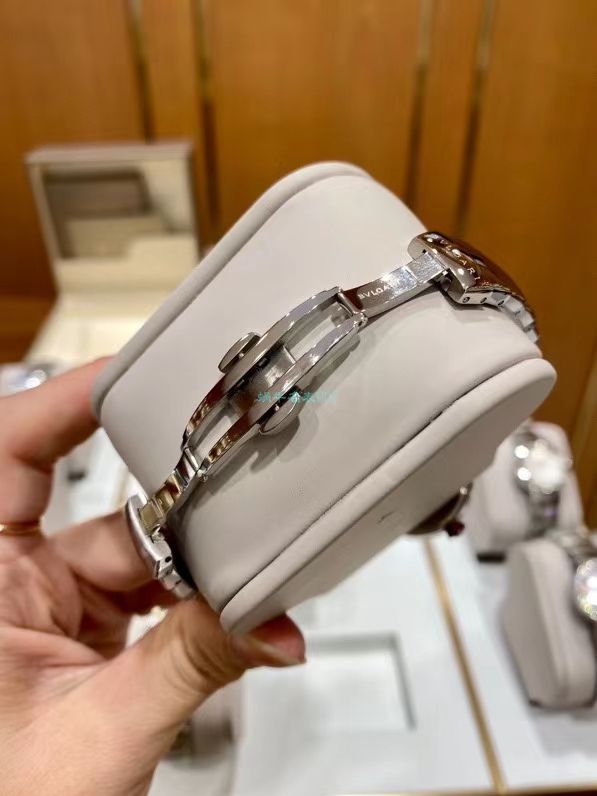 BV Factory  BVLGARI  Perfect  Replica Copy 女士 Watches LVCEA系列102194 LU28WSPGSPG/12 wrist watches  / BG066