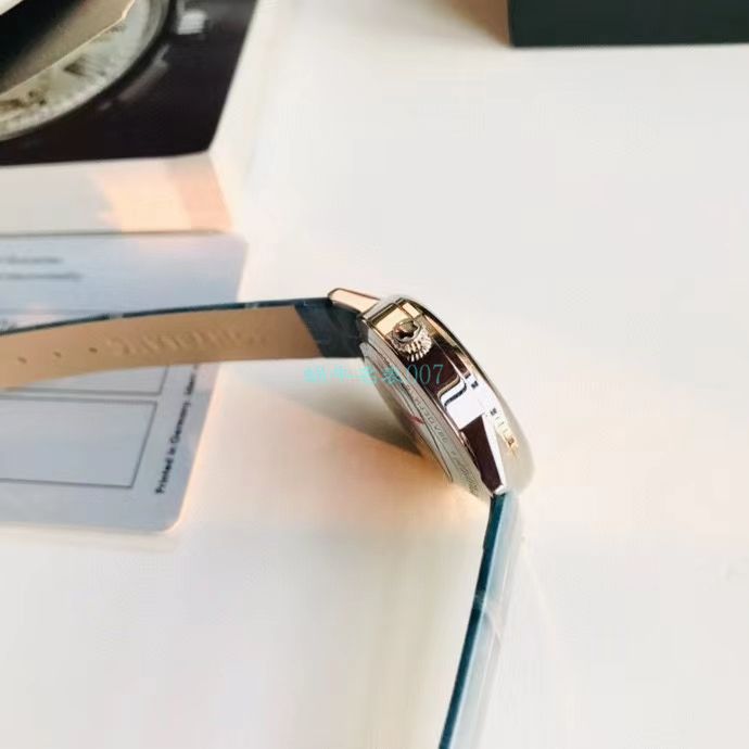 全网独家渠道原单好货万宝龙宝曦30毫米女装真钻U0118773 wrist watches  / M028