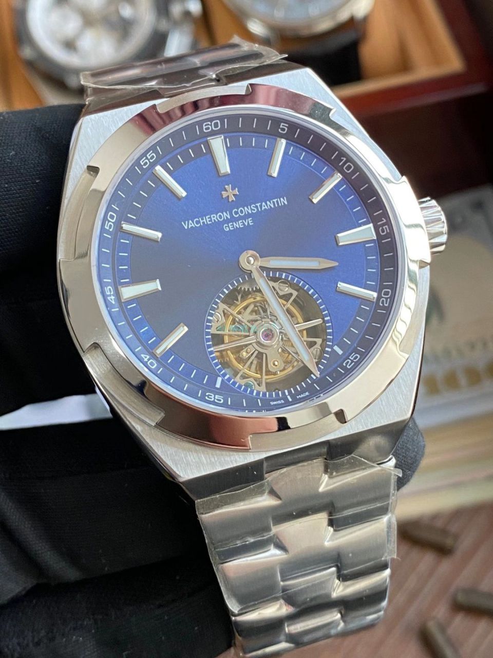 EUR Factory Vacheron Constantin   Overseas  Tourbillon  Replica Watches 6000V/110A-B544 wrist watches  / JS236