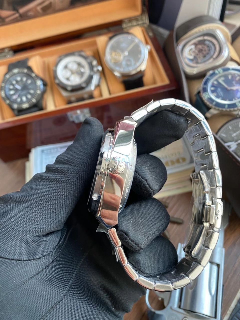 EUR Factory Vacheron Constantin   Overseas  Tourbillon  Replica Watches 6000V/110A-B544 wrist watches  / JS236