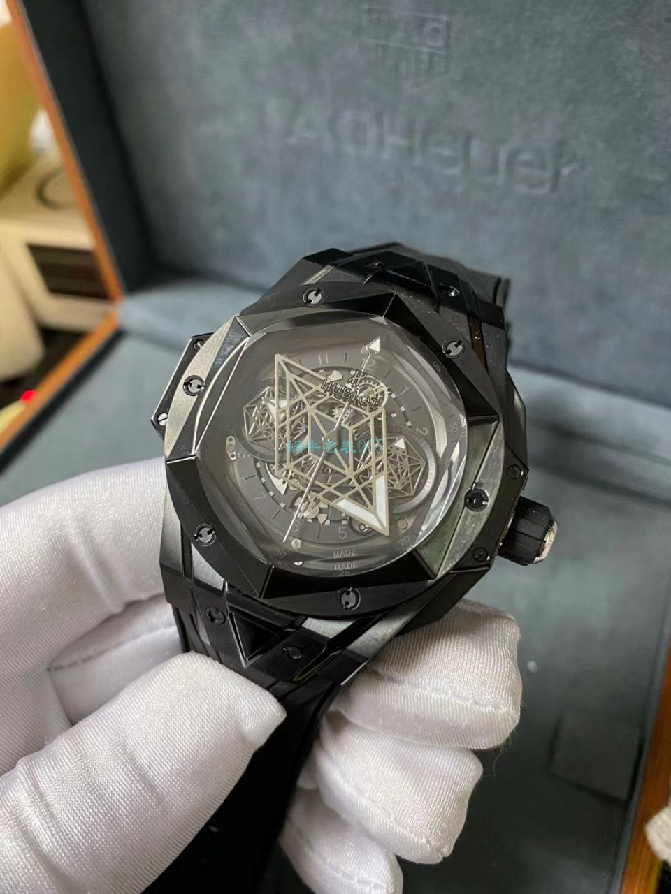 HB Factory  hublot BIG BANG刺青二代 Perfect  top  Knockoff  Watches 418.CX.1114.RX.MXM20 wrist watches  / YB118