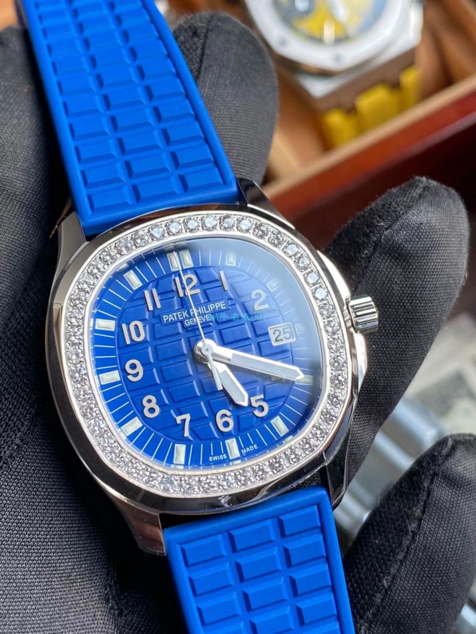 PPF Factory  PATEK PHILIPPE AQUANAUT Nautilus 1比1 High quality  Replica 女士 Watches 5067A-022 / BD366