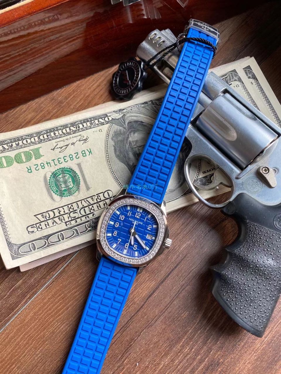 PPF Factory  PATEK PHILIPPE AQUANAUT Nautilus 1比1 High quality  Replica 女士 Watches 5067A-022 / BD366