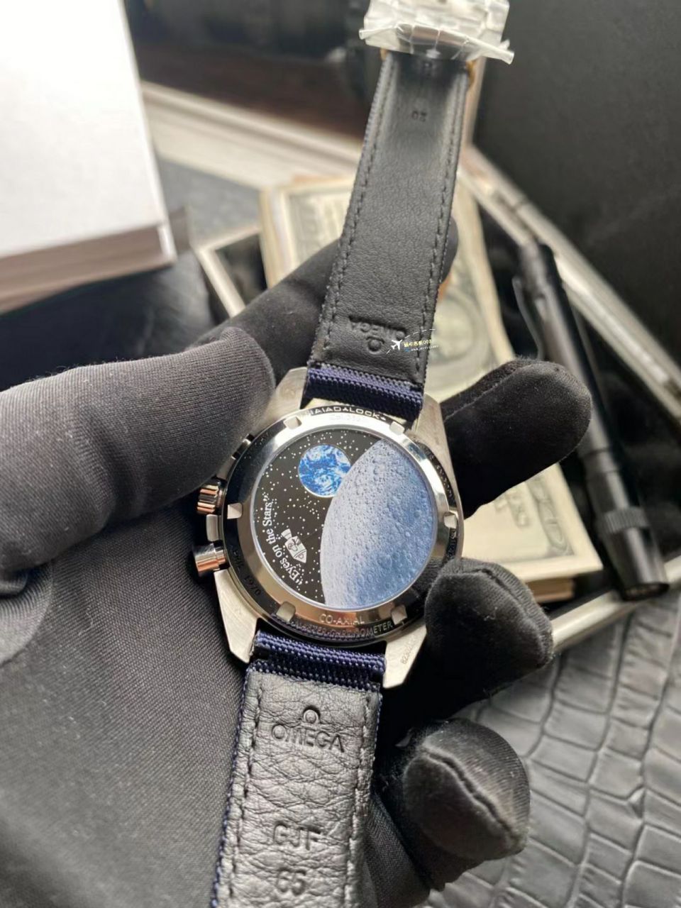  Video analysis OSOMEGA超霸系列 Replica Copy 310.32.42.50.02.001 wrist watches (史努比奖”50周年纪念 wrist watches ) / M778