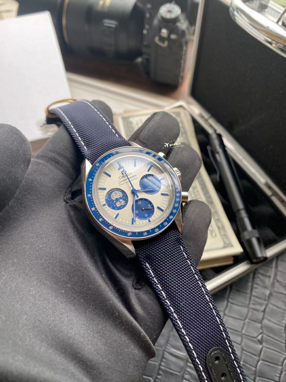  Video analysis OSOMEGA超霸系列 Replica Copy 310.32.42.50.02.001 wrist watches (史努比奖”50周年纪念 wrist watches ) / M778
