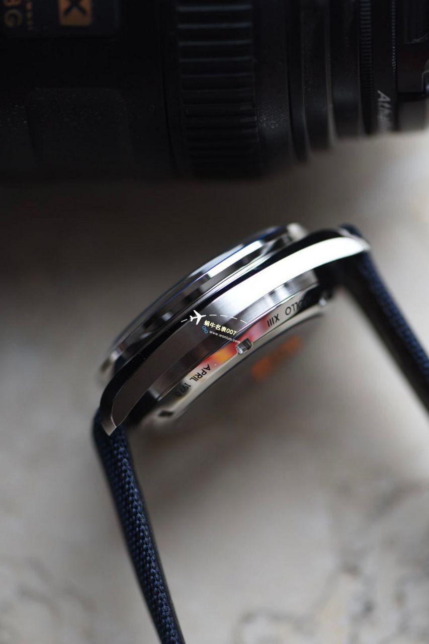  Video analysis OSOMEGA超霸系列 Replica Copy 310.32.42.50.02.001 wrist watches (史努比奖”50周年纪念 wrist watches ) / M778