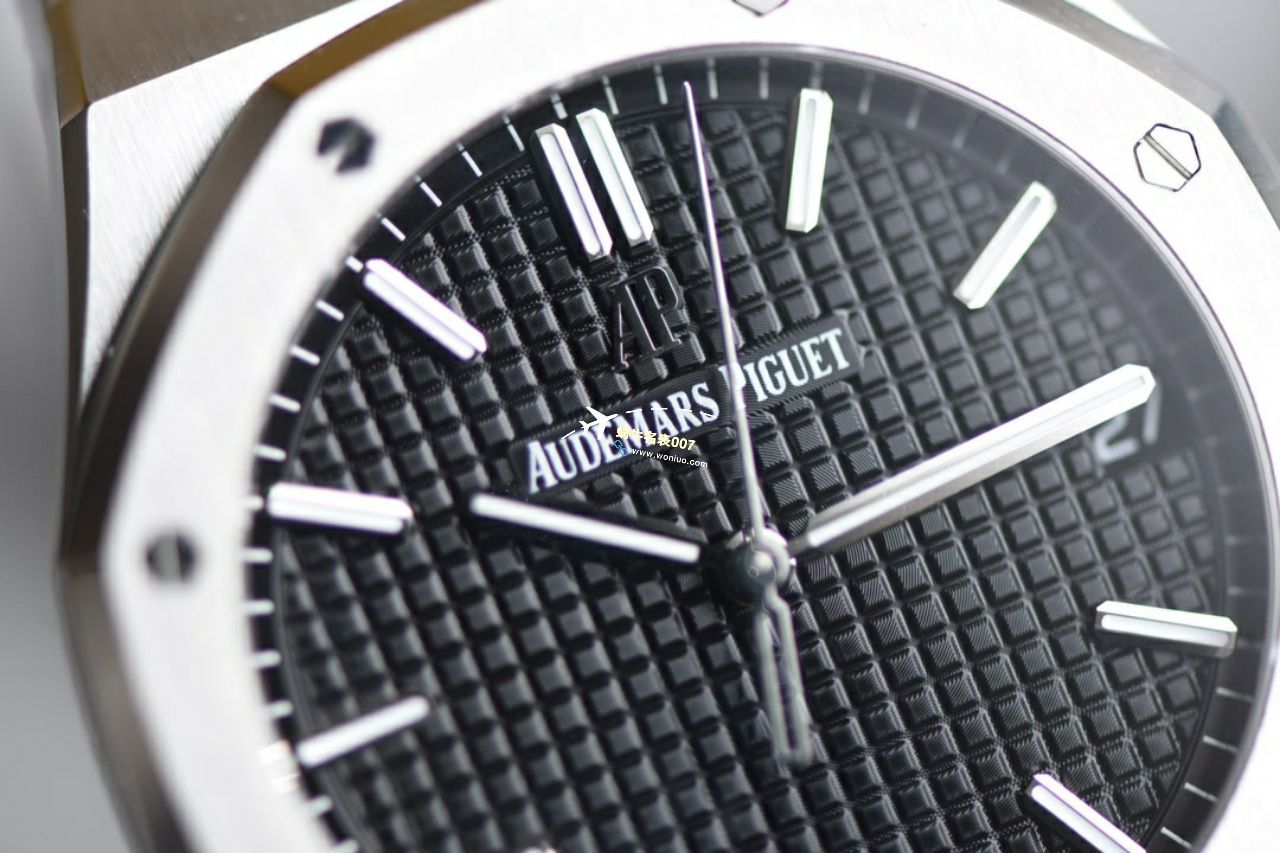  Video analysis APS钢王一体机Audemars Piguet  top  Replica Copy  Watches 15500ST.OO.1220ST.01和15500ST.OO.1220ST.03等 / AP226