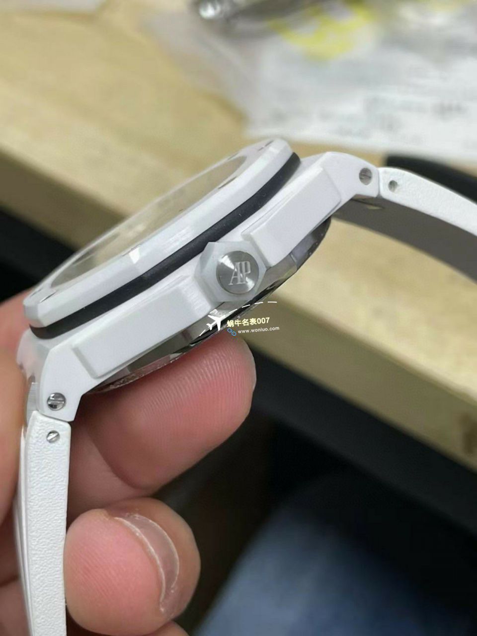 APS Factory  Perfect  Replica Watches Audemars Piguet  Royal Oak Offshore 15707CB.OO.A010CA.01和15707CE.OO.A002CA.01 / AP227