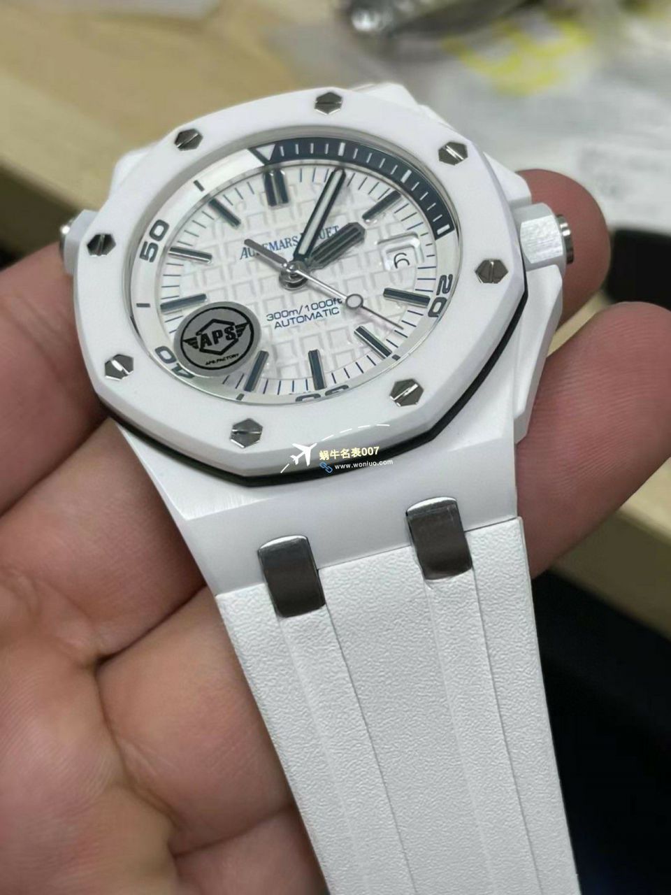 APS Factory  Perfect  Replica Watches Audemars Piguet  Royal Oak Offshore 15707CB.OO.A010CA.01和15707CE.OO.A002CA.01 / AP227
