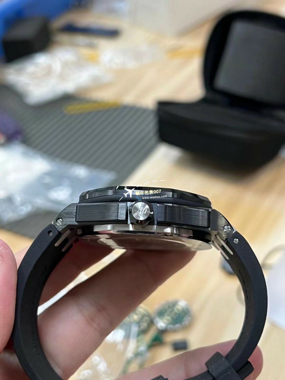 APS Factory  Perfect  Replica Watches Audemars Piguet  Royal Oak Offshore 15707CB.OO.A010CA.01和15707CE.OO.A002CA.01 / AP227