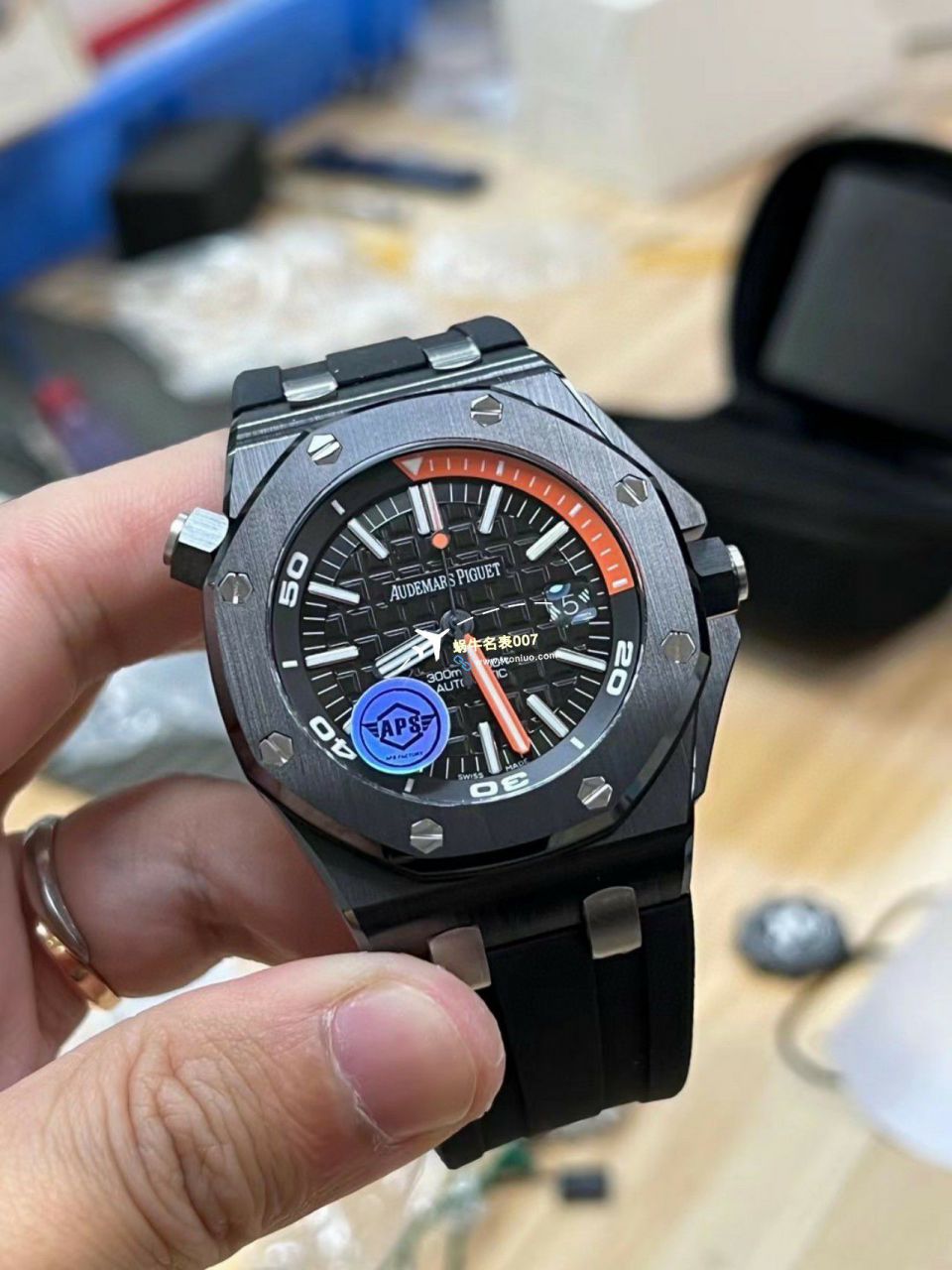 APS Factory  Perfect  Replica Watches Audemars Piguet  Royal Oak Offshore 15707CB.OO.A010CA.01和15707CE.OO.A002CA.01 / AP227