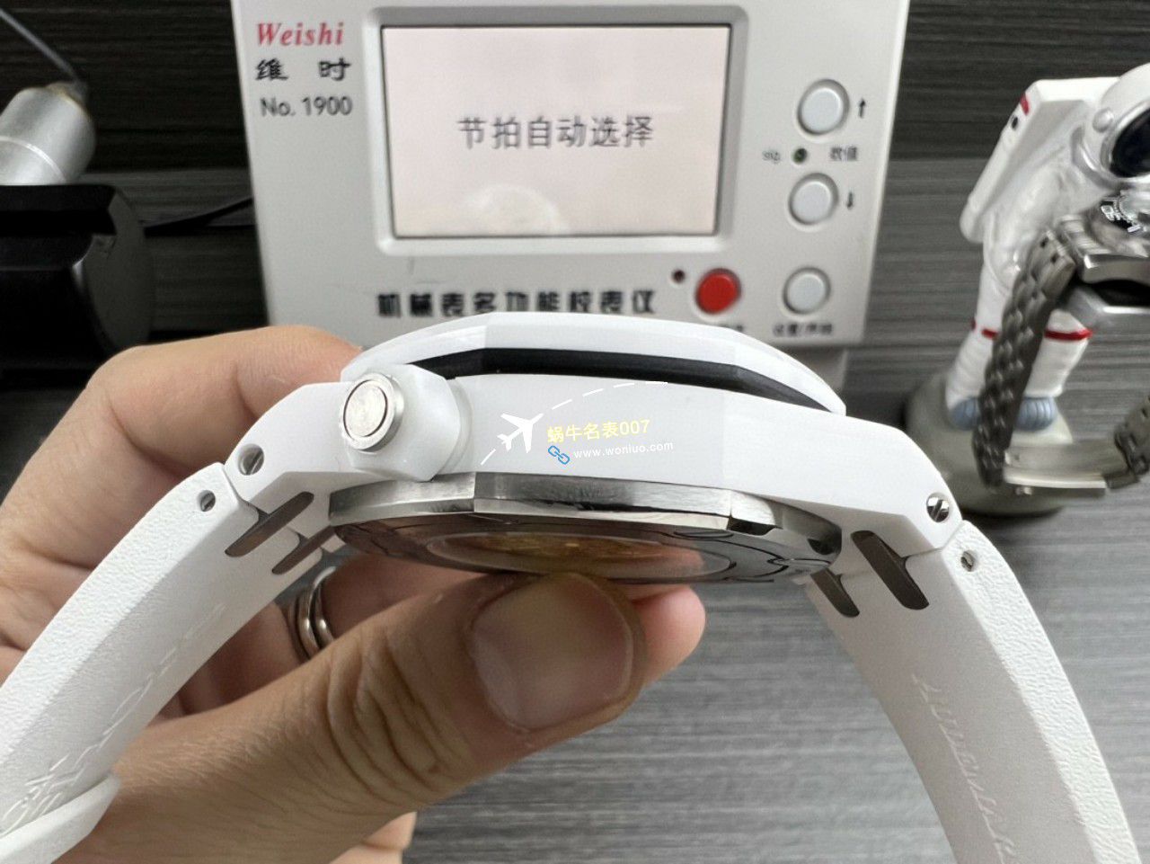 APS Factory  Perfect  Replica Watches Audemars Piguet  Royal Oak Offshore 15707CB.OO.A010CA.01和15707CE.OO.A002CA.01 / AP227