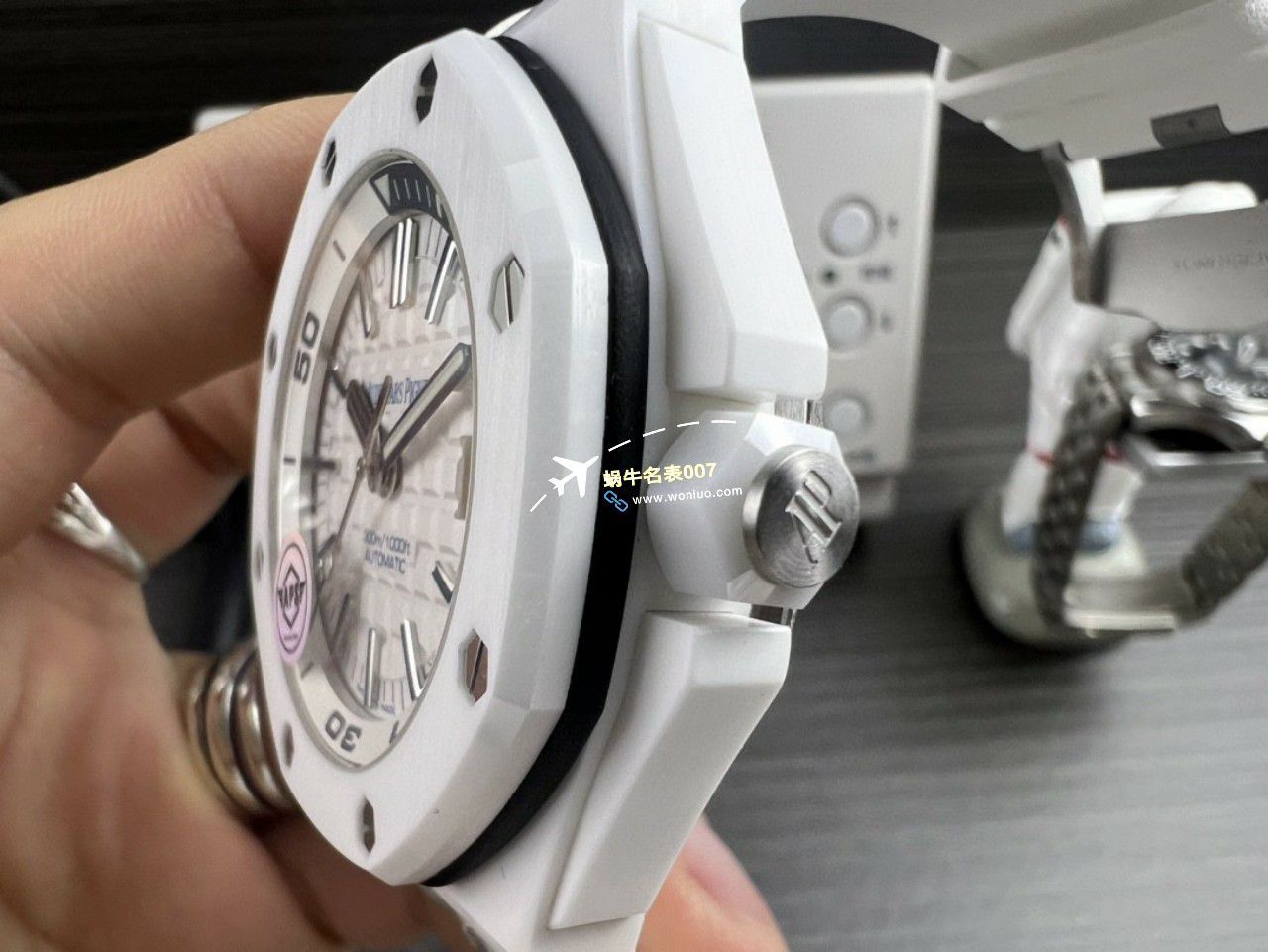 APS Factory  Perfect  Replica Watches Audemars Piguet  Royal Oak Offshore 15707CB.OO.A010CA.01和15707CE.OO.A002CA.01 / AP227
