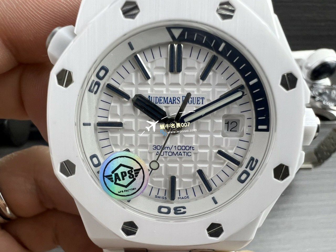 APS Factory  Perfect  Replica Watches Audemars Piguet  Royal Oak Offshore 15707CB.OO.A010CA.01和15707CE.OO.A002CA.01 / AP227