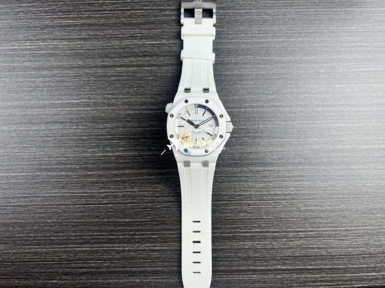 APS Factory  Perfect  Replica Watches Audemars Piguet  Royal Oak Offshore 15707CB.OO.A010CA.01和15707CE.OO.A002CA.01 / AP227
