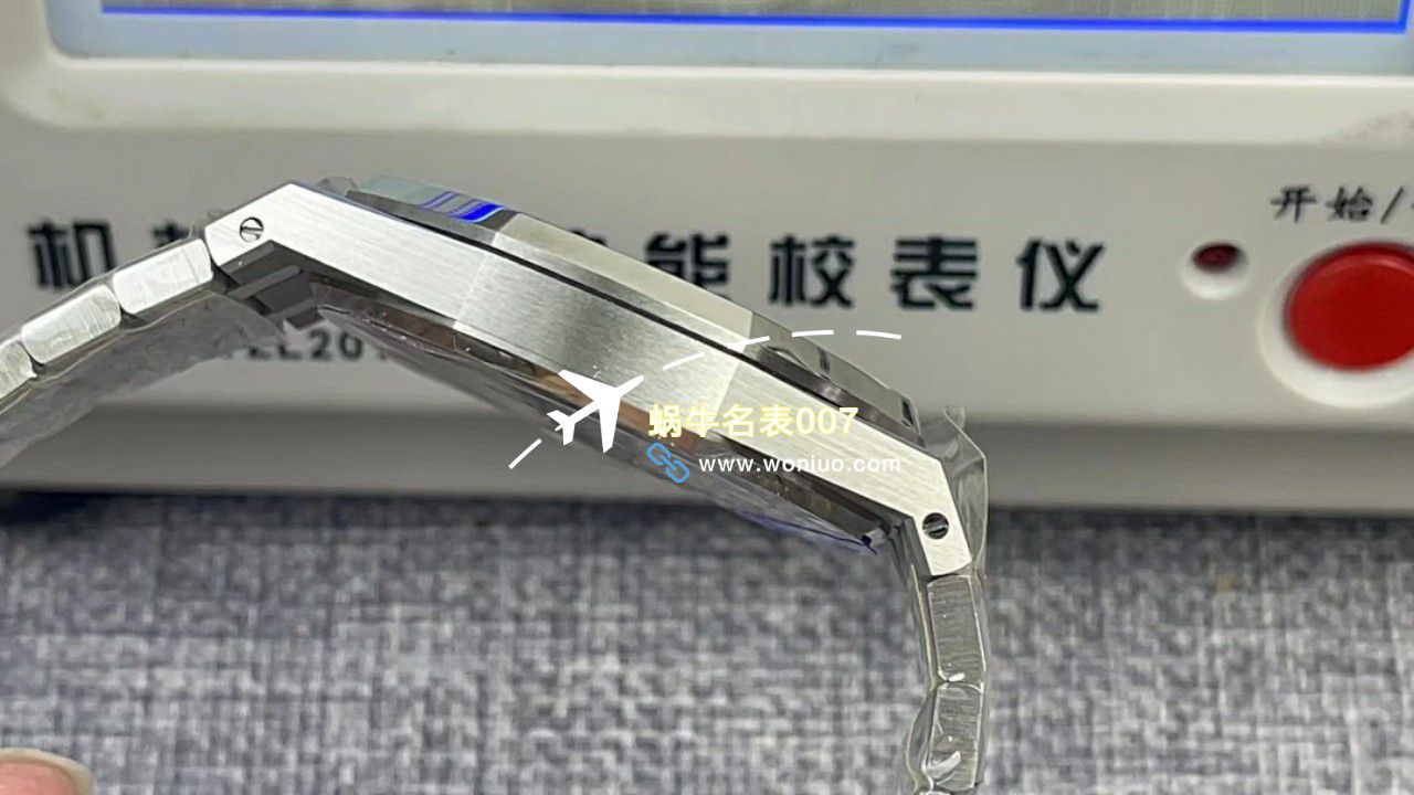  Video analysis APS钢王一体机Audemars Piguet  top  Replica Copy  Watches 15500ST.OO.1220ST.01和15500ST.OO.1220ST.03等 / AP226