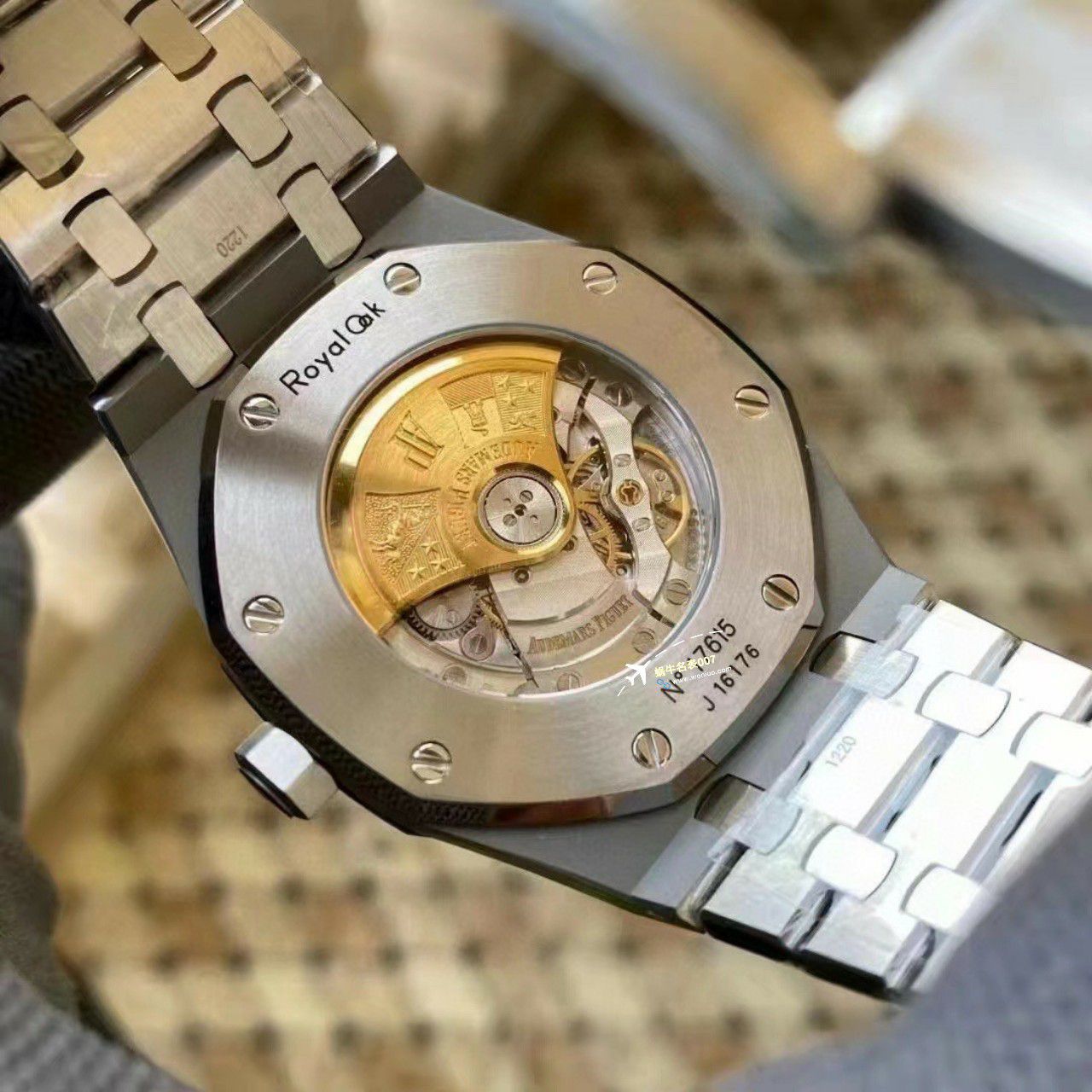 APS新款钢王Audemars Piguet  Perfect  Replica 收纳15400 Watches 钢铁侠ALYX改装联名款 / AP229