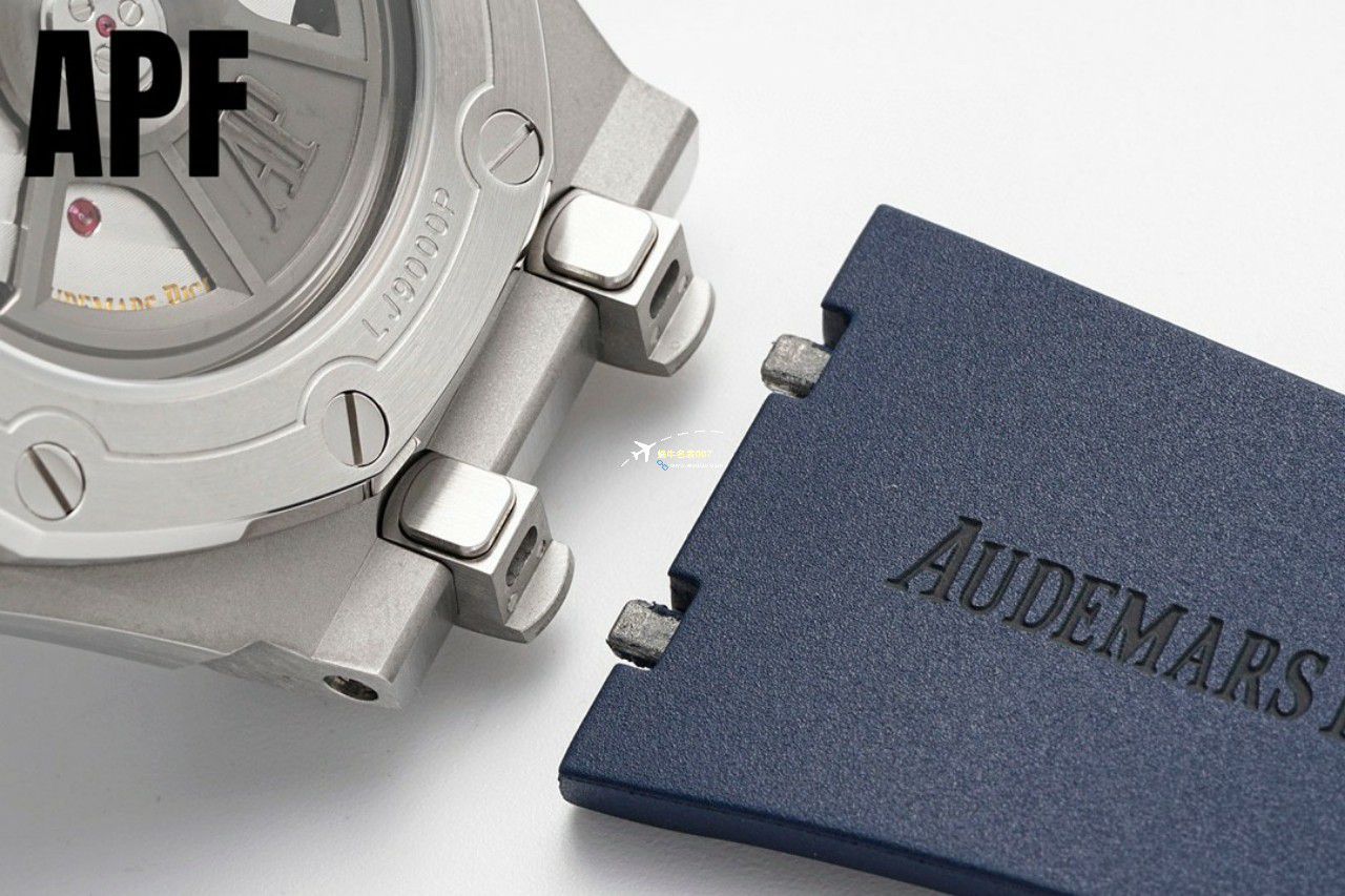APF Factory  Perfect  Replica Watches Audemars Piguet  Royal Oak Offshore 系列15720CN.OO.A002CA.01 wrist watches  / AP231