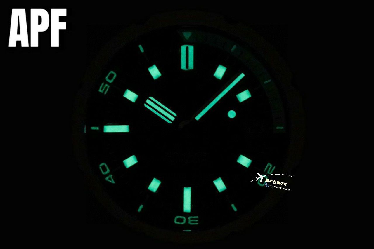 APF Factory  Perfect  Replica Watches Audemars Piguet  Royal Oak Offshore 系列15720CN.OO.A002CA.01 wrist watches  / AP231
