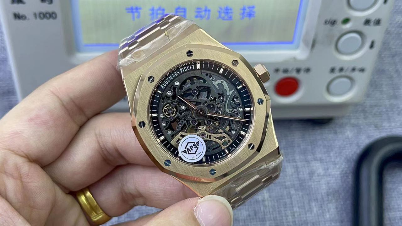 APS Factory Audemars Piguet 双摆轮镂空15407ST.OO.1220ST.01和15407OR.OO.1220OR.01 Perfect  High quality  Replica Watches  / AP232