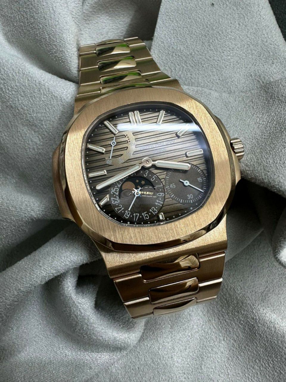 PPF/ZF Factory  Perfect  top  Replica Copy  Watches  PATEK PHILIPPE V2真动能 Nautilus 5712R-001，5712/1R-001金壳 / BD373