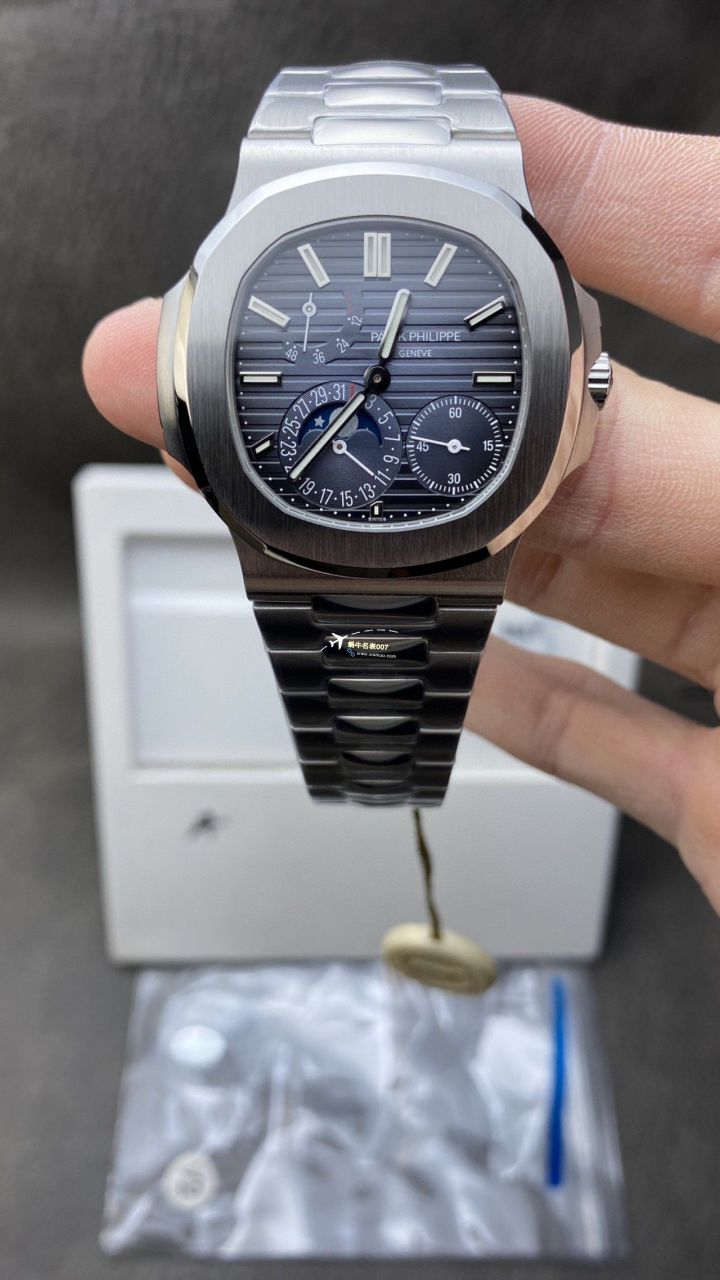 PPF/ZF Factory  Perfect  top  Replica Copy  Watches  PATEK PHILIPPE V2真动能 Nautilus 5712R-001，5712/1R-001金壳 / BD373