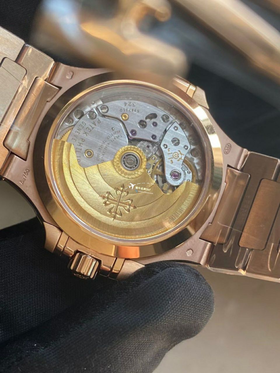  Video analysis 3k top  Replica Copy 一体机 PATEK PHILIPPE  Nautilus 女表7118/1R-001 wrist watches  / BD378