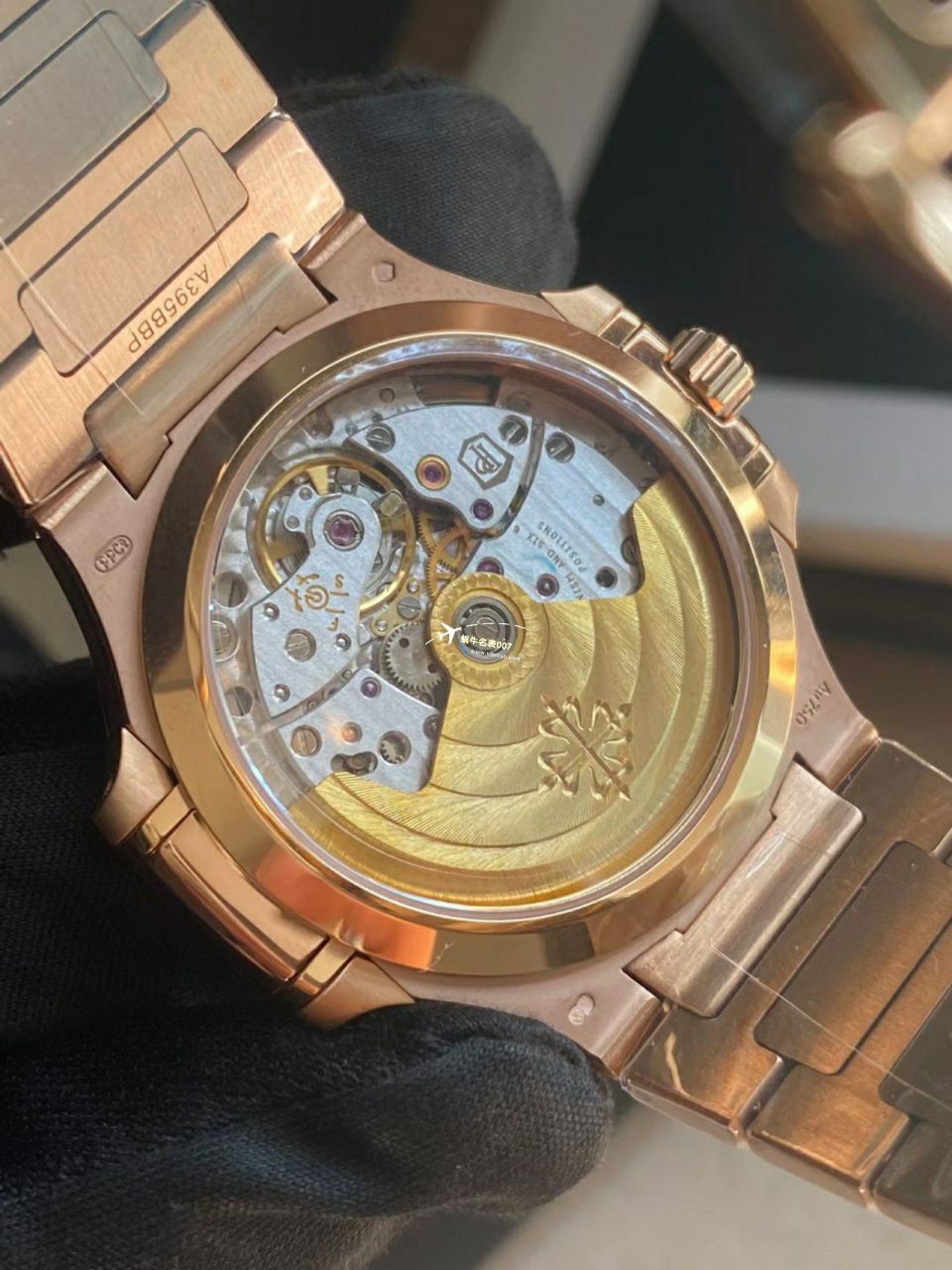 Video analysis 3k top  Replica Copy 一体机 PATEK PHILIPPE  Nautilus 女表7118/1R-001 wrist watches  / BD378