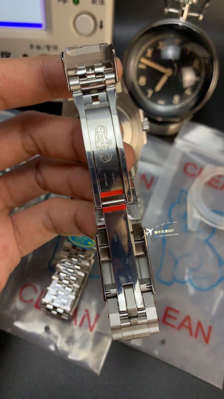 clean Factory  Rolex  GMT MASTER m126710blnr-0002黑蓝国米圈，m126710blro-0001红蓝可乐圈 top   Replica Watches  / R786