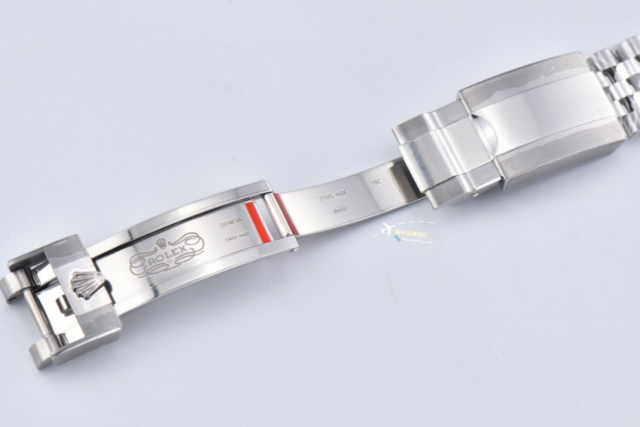 clean Factory  Rolex  GMT MASTER m126710blnr-0002黑蓝国米圈，m126710blro-0001红蓝可乐圈 top   Replica Watches  / R786