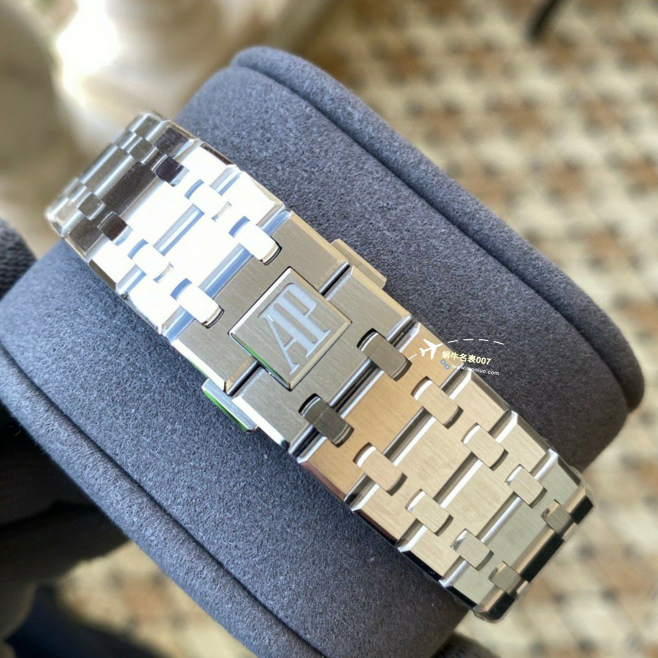 APS Factory Audemars Piguet 皇家橡树15400OR.OO.D002CR.01，15400ST.OO.1220ST.01 Perfect  Replica Copy  Watches  / AP237