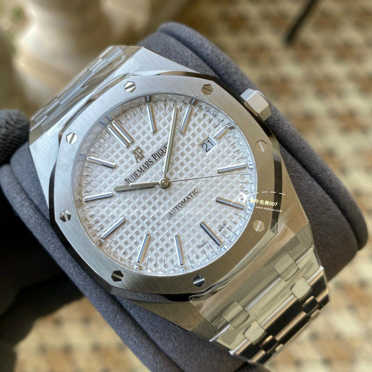 APS Factory Audemars Piguet 皇家橡树15400OR.OO.D002CR.01，15400ST.OO.1220ST.01 Perfect  Replica Copy  Watches  / AP237