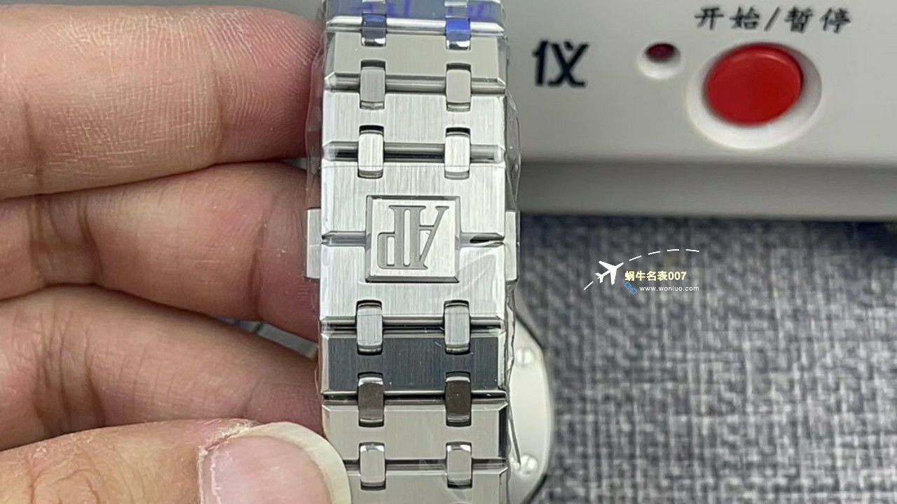 APS Factory Audemars Piguet 皇家橡树15400OR.OO.D002CR.01，15400ST.OO.1220ST.01 Perfect  Replica Copy  Watches  / AP237