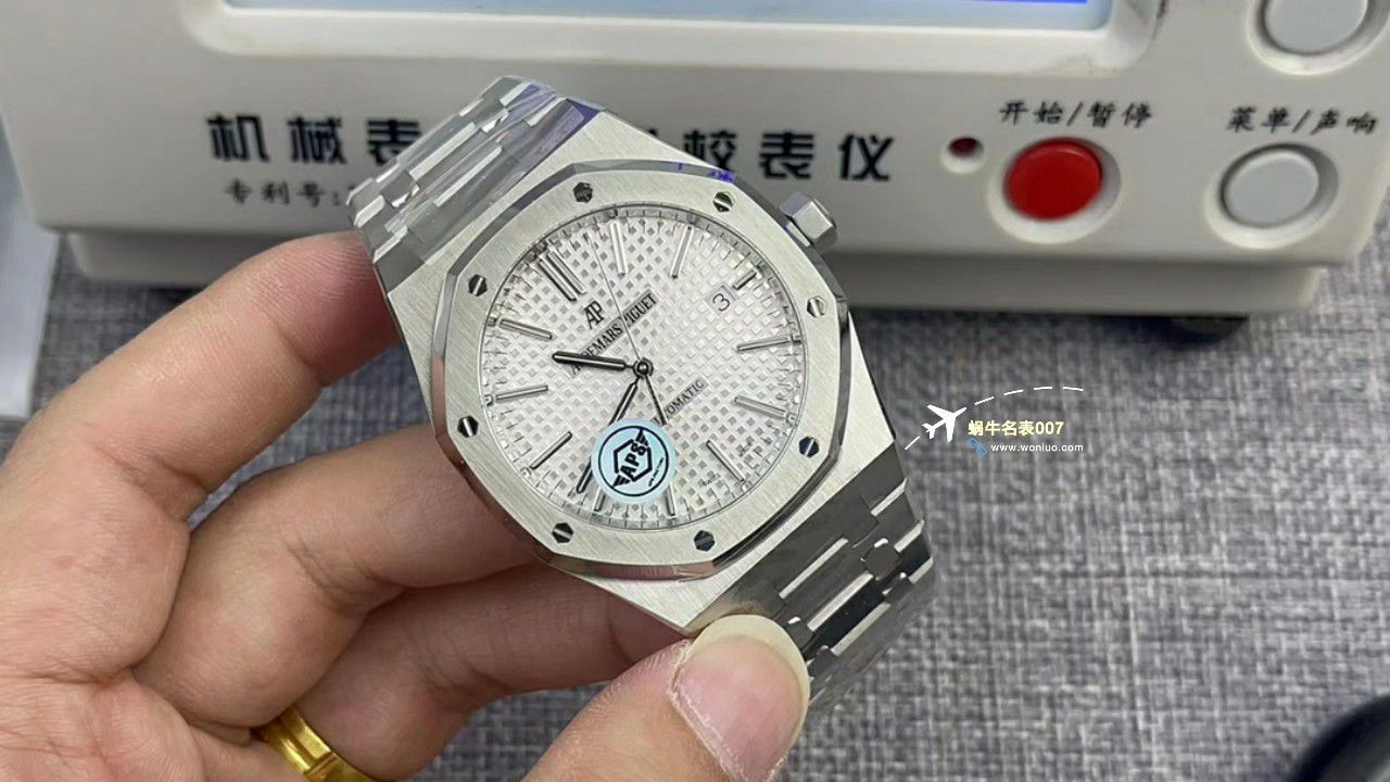 APS Factory Audemars Piguet 皇家橡树15400OR.OO.D002CR.01，15400ST.OO.1220ST.01 Perfect  Replica Copy  Watches  / AP237