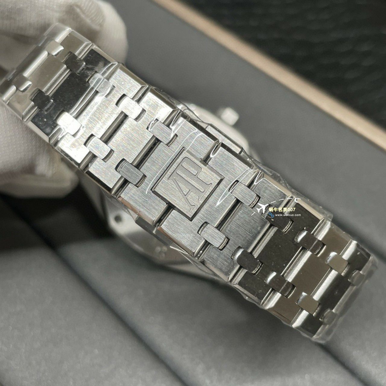 APS Factory Audemars Piguet 皇家橡树15400OR.OO.D002CR.01，15400ST.OO.1220ST.01 Perfect  Replica Copy  Watches  / AP237