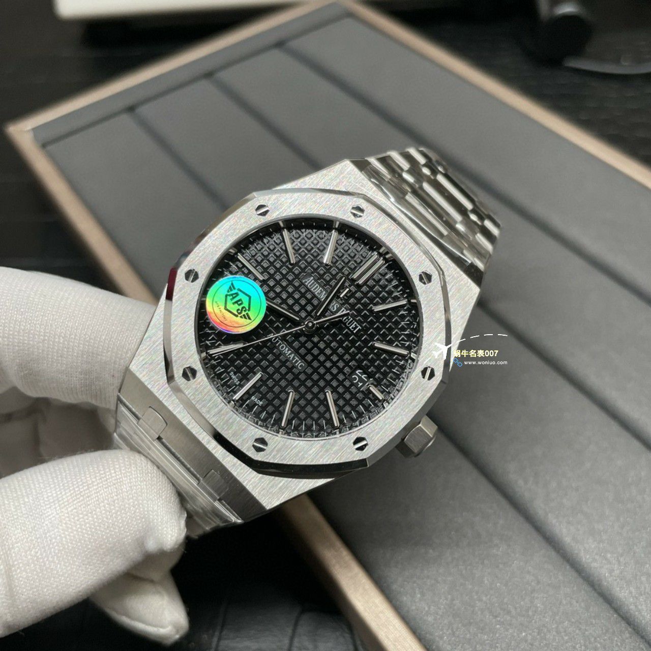  Video analysis APS Factory Audemars Piguet 皇家橡树系列 Replica Copy  Watches 15500OR.OO.1220OR.01，15500OR.OO.D002CR.01，15500ST.OO.1220ST.03 wrist watches  / AP233