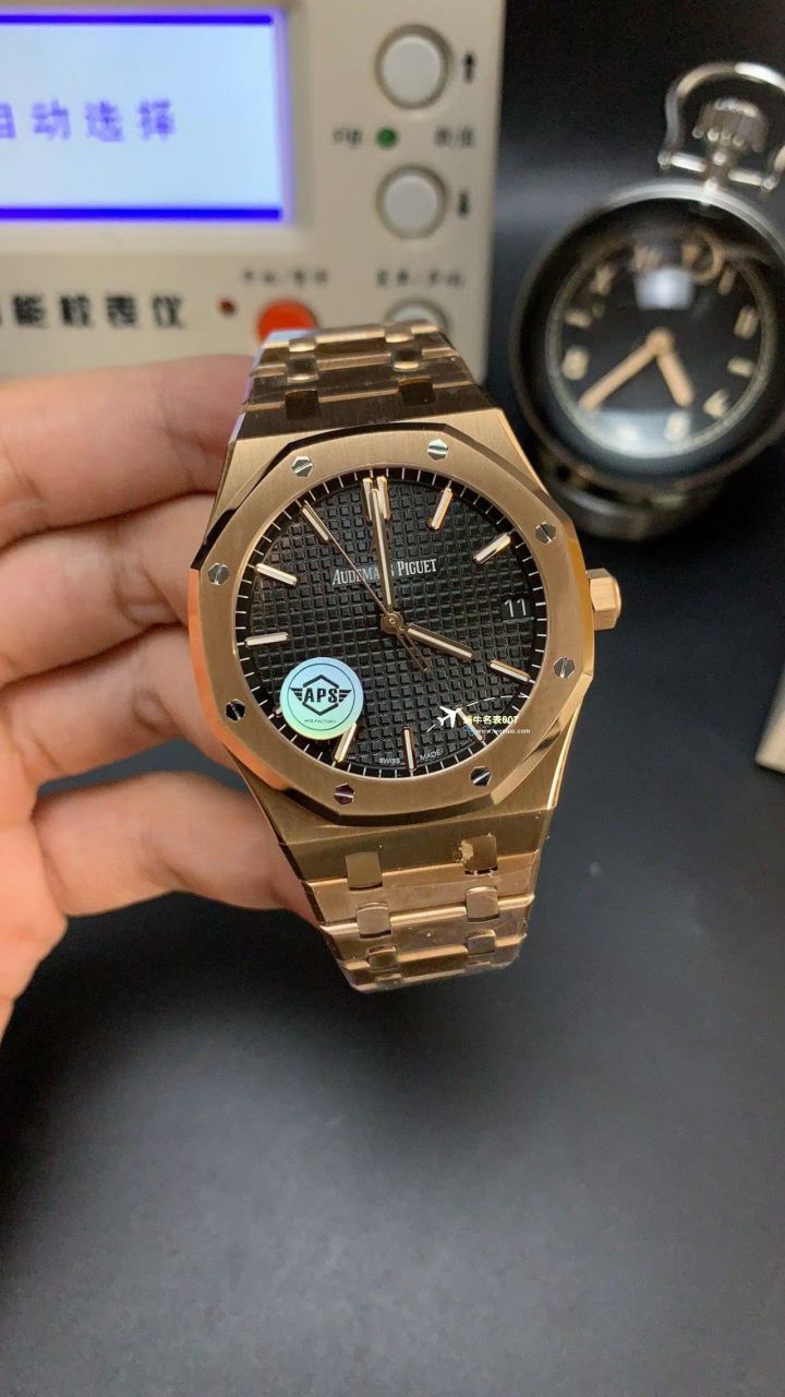 Video analysis APS Factory Audemars Piguet  Replica Copy 15400 Watches 15400ST.OO.1220ST.03，15400ST.OO.1220ST.02 / AP223