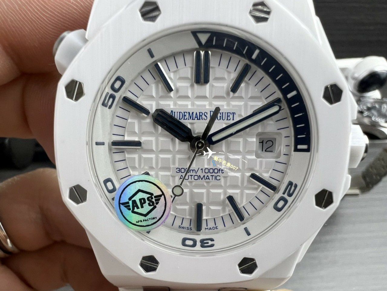 APS Factory 一体机Audemars Piguet  Royal Oak Offshore 白黑 Composite  Replica Copy  Watches 15707CB.OO.A010CA.01，15707CE.OO.A002CA.01 / AP239